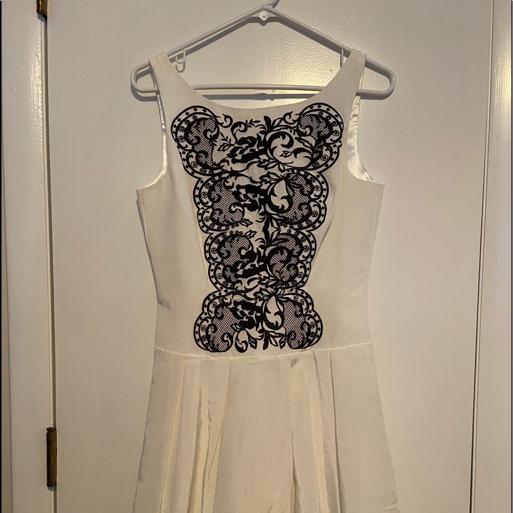 White House Black Market - White embroidered dress- Brand new with tags